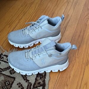 On Cloud Hi Glacier/Grey W7